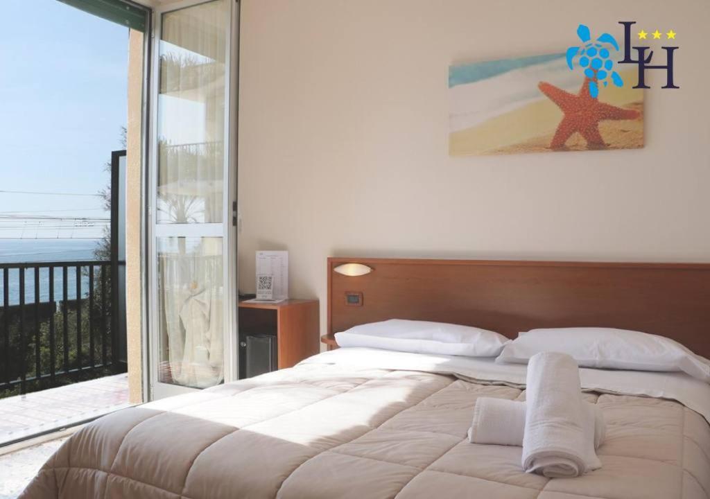 Hotel Lora Rda Luxury Bordighera Kültér fotó