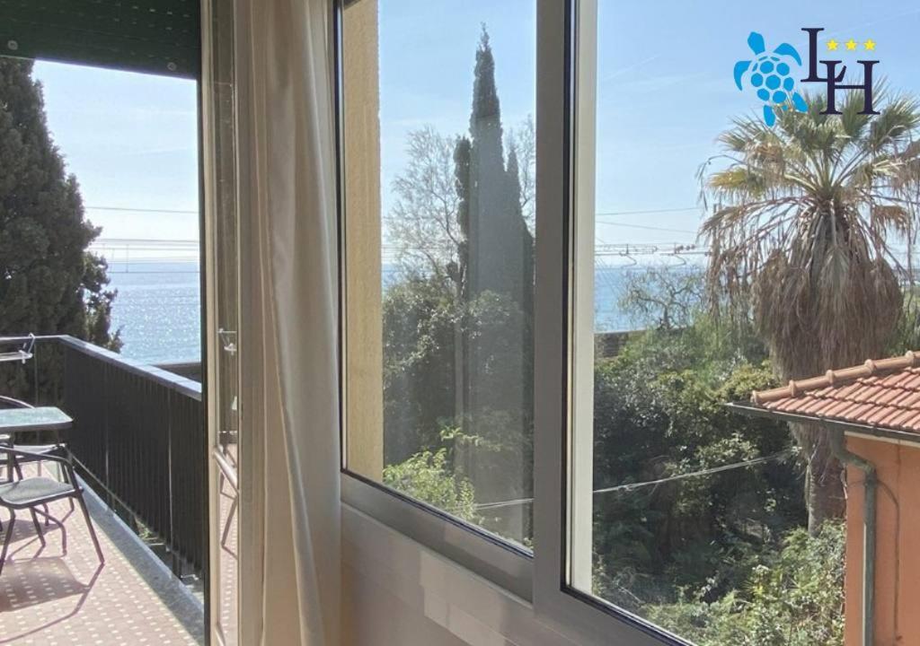 Hotel Lora Rda Luxury Bordighera Kültér fotó