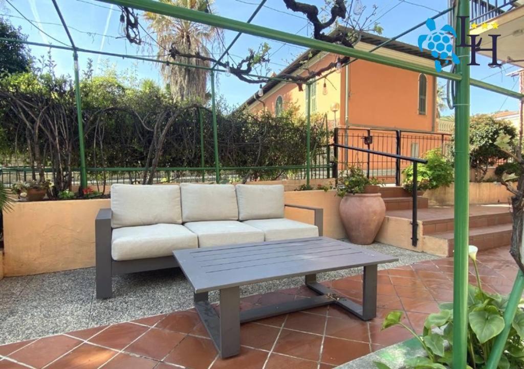 Hotel Lora Rda Luxury Bordighera Kültér fotó