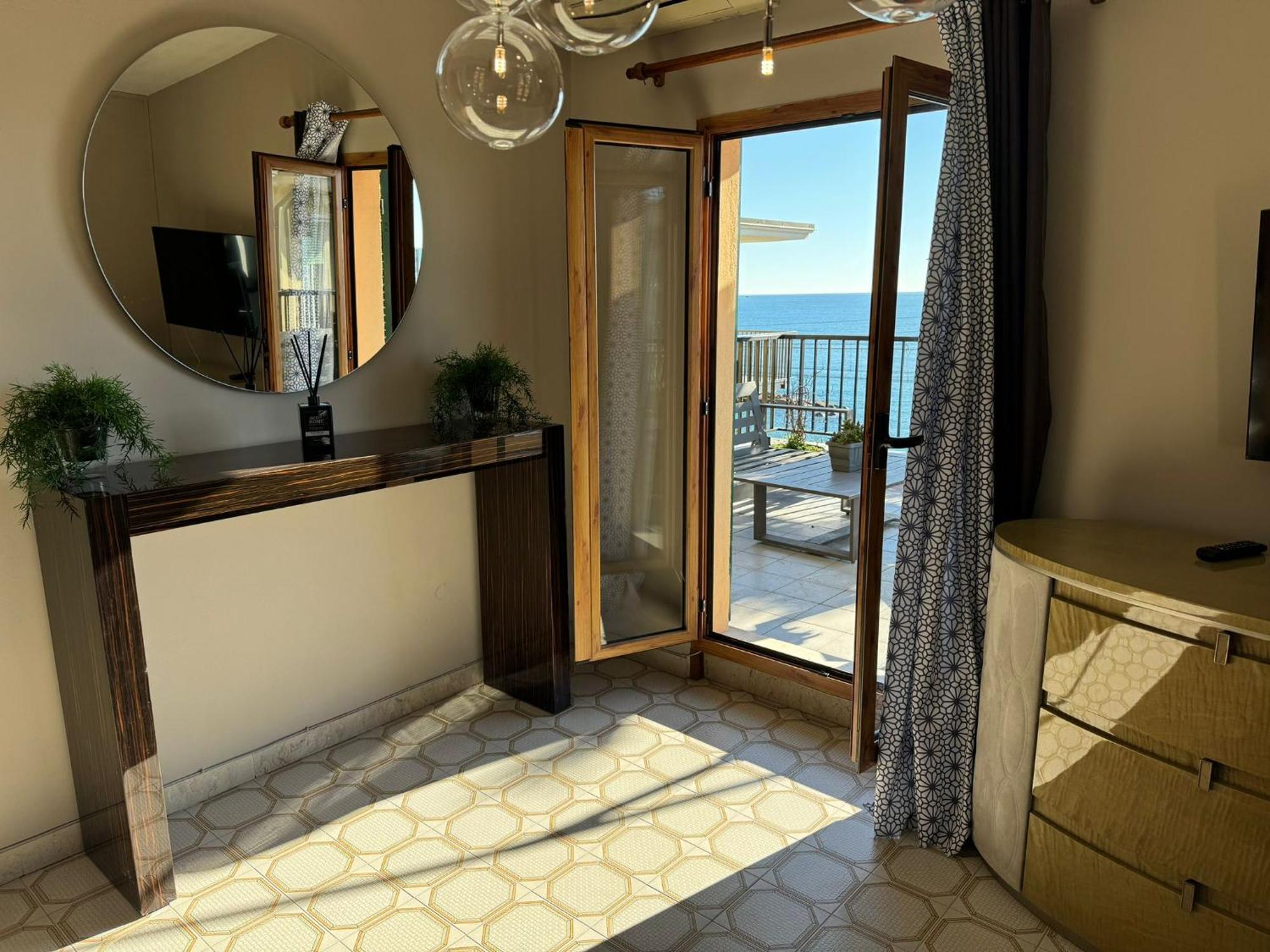 Hotel Lora Rda Luxury Bordighera Kültér fotó